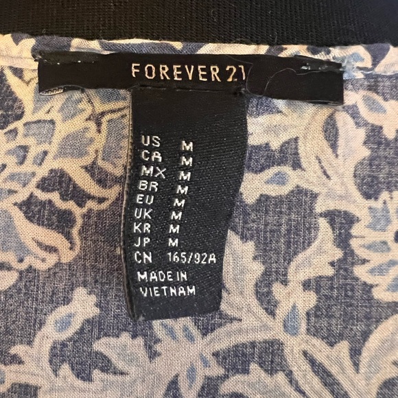 Forever 21 Shrug - Picture 3 of 4